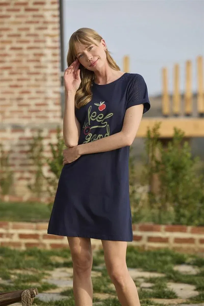Meyve ve Yaprak Baskılı Dantelli "Feel Good" Gecelik