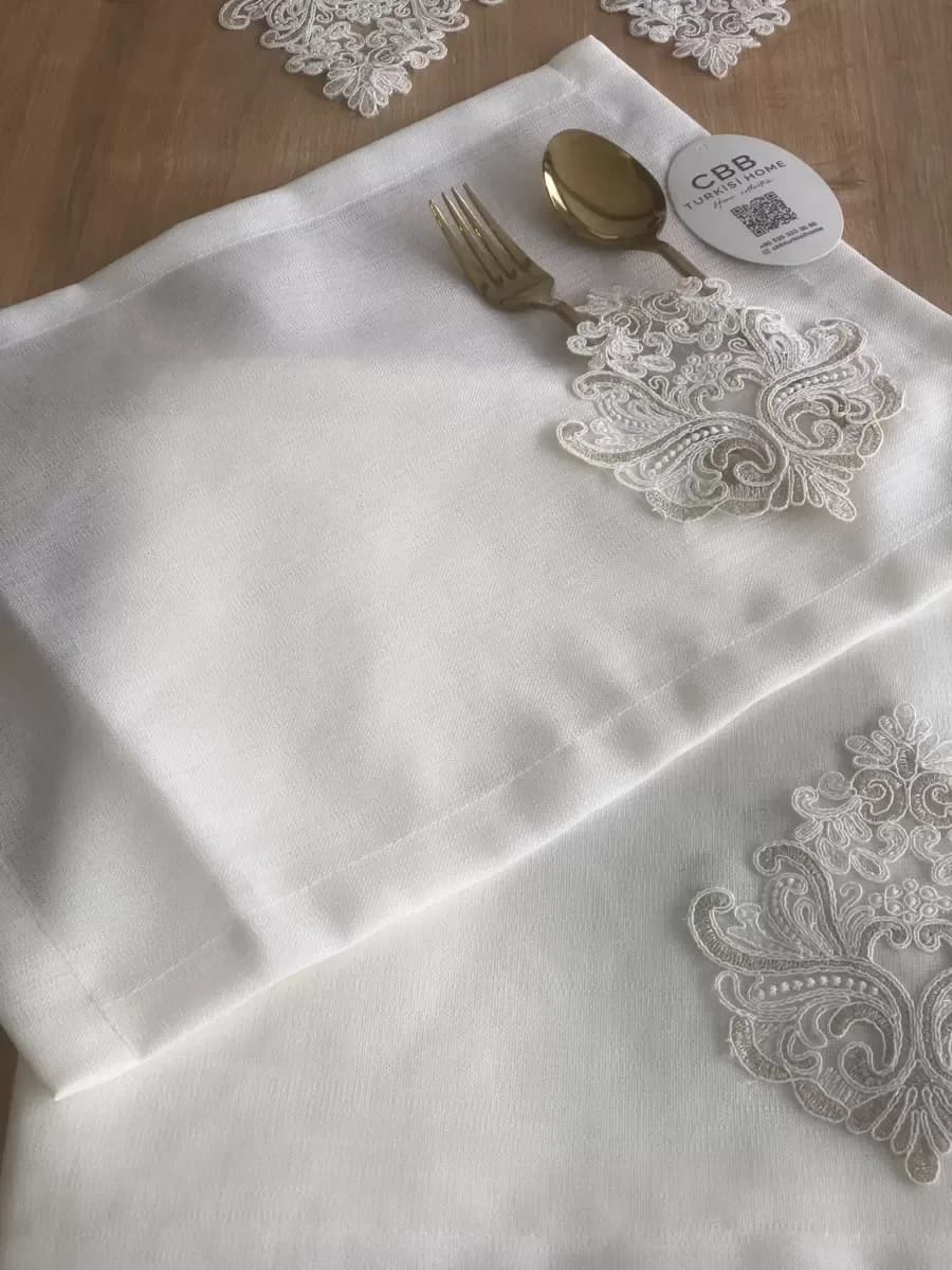 Sofra Takımı Mimoza Gardenya Keten Yemek Takımı 160x260 Masa Seti 26 Parça Runner Set Kreme Gold