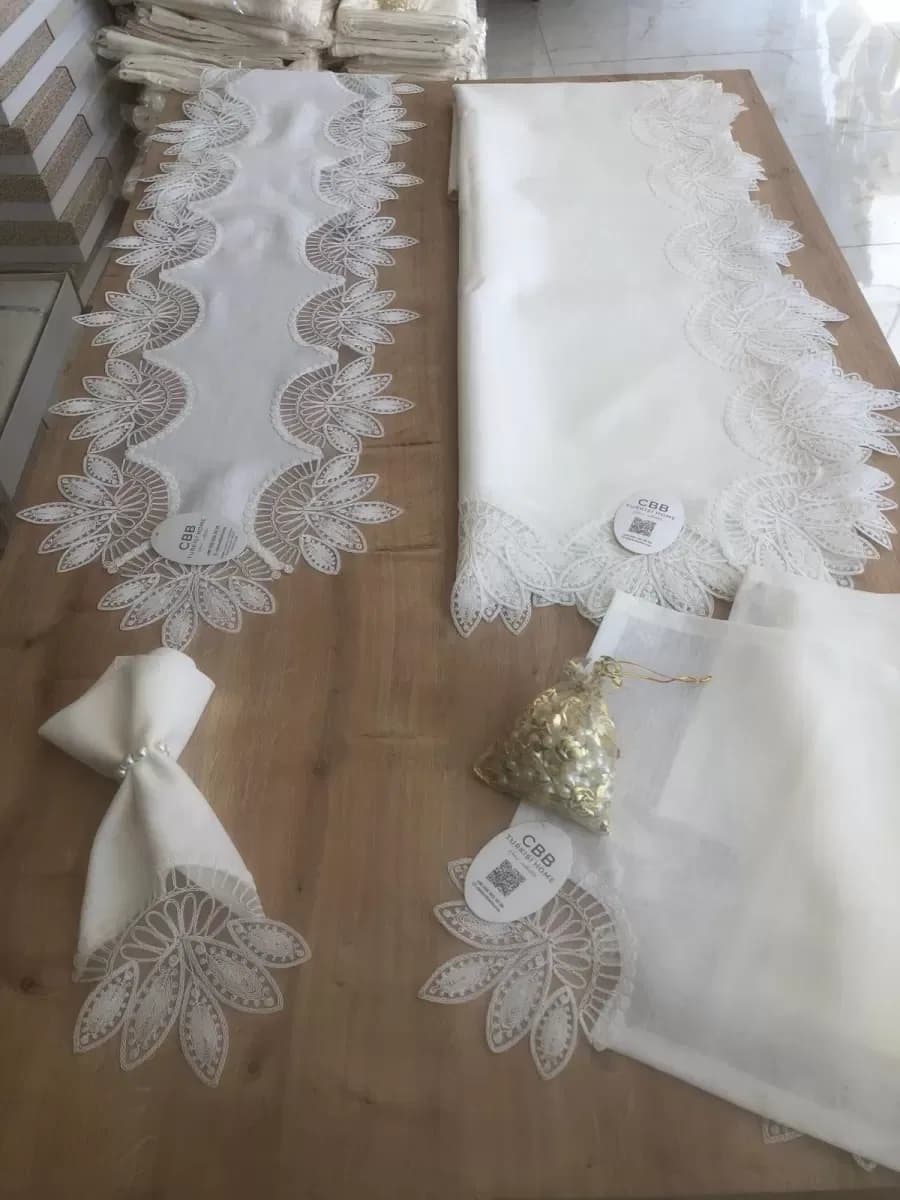 Sofra Takımı Lady Gardenya Keten Yemek Takımı 160x220 Masa Seti 26 Parça Runner Set Krem