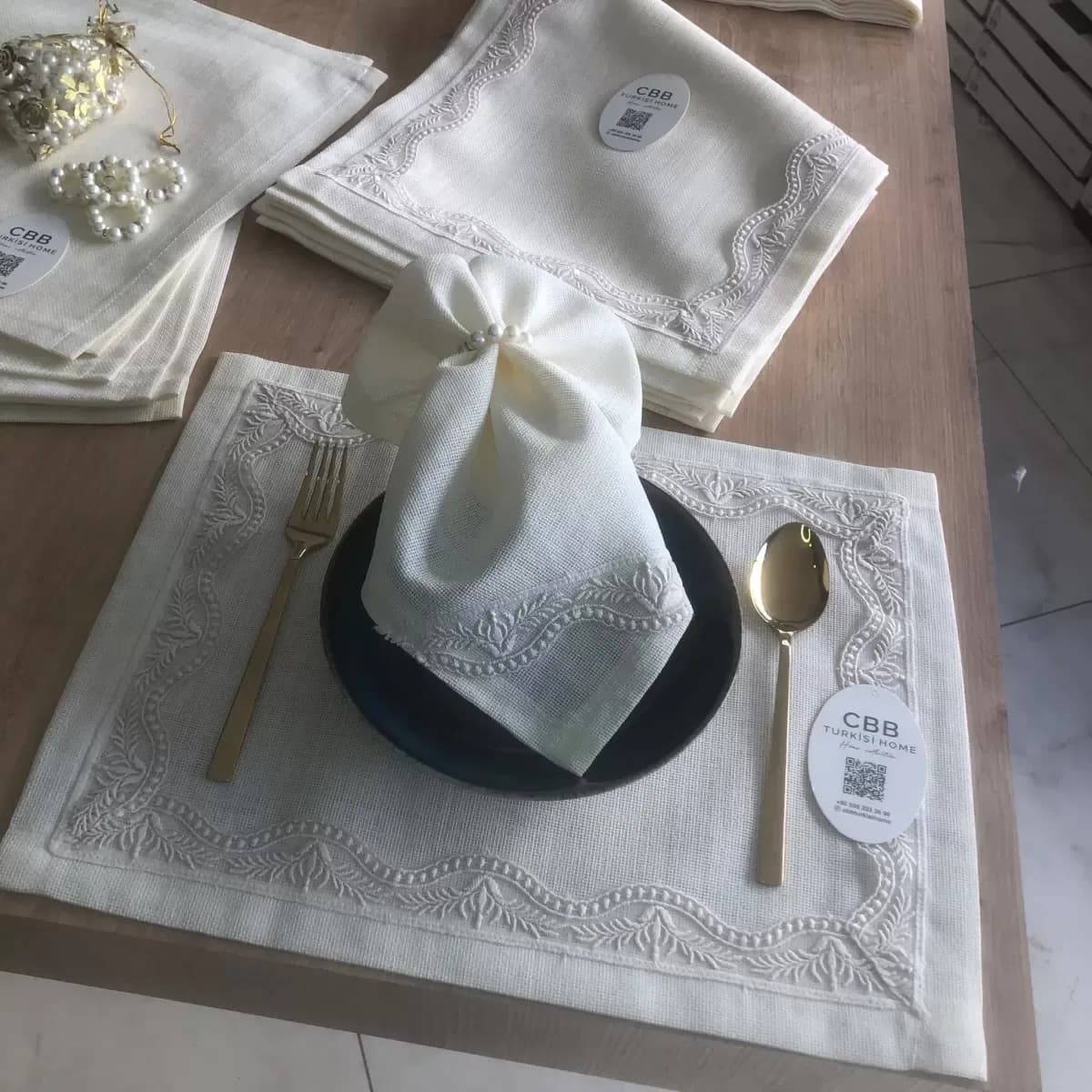 Sofra Takımı Lina Gardenya Keten Yemek Takımı 160x260 Masa Seti 26 Parça Runner Set Krem