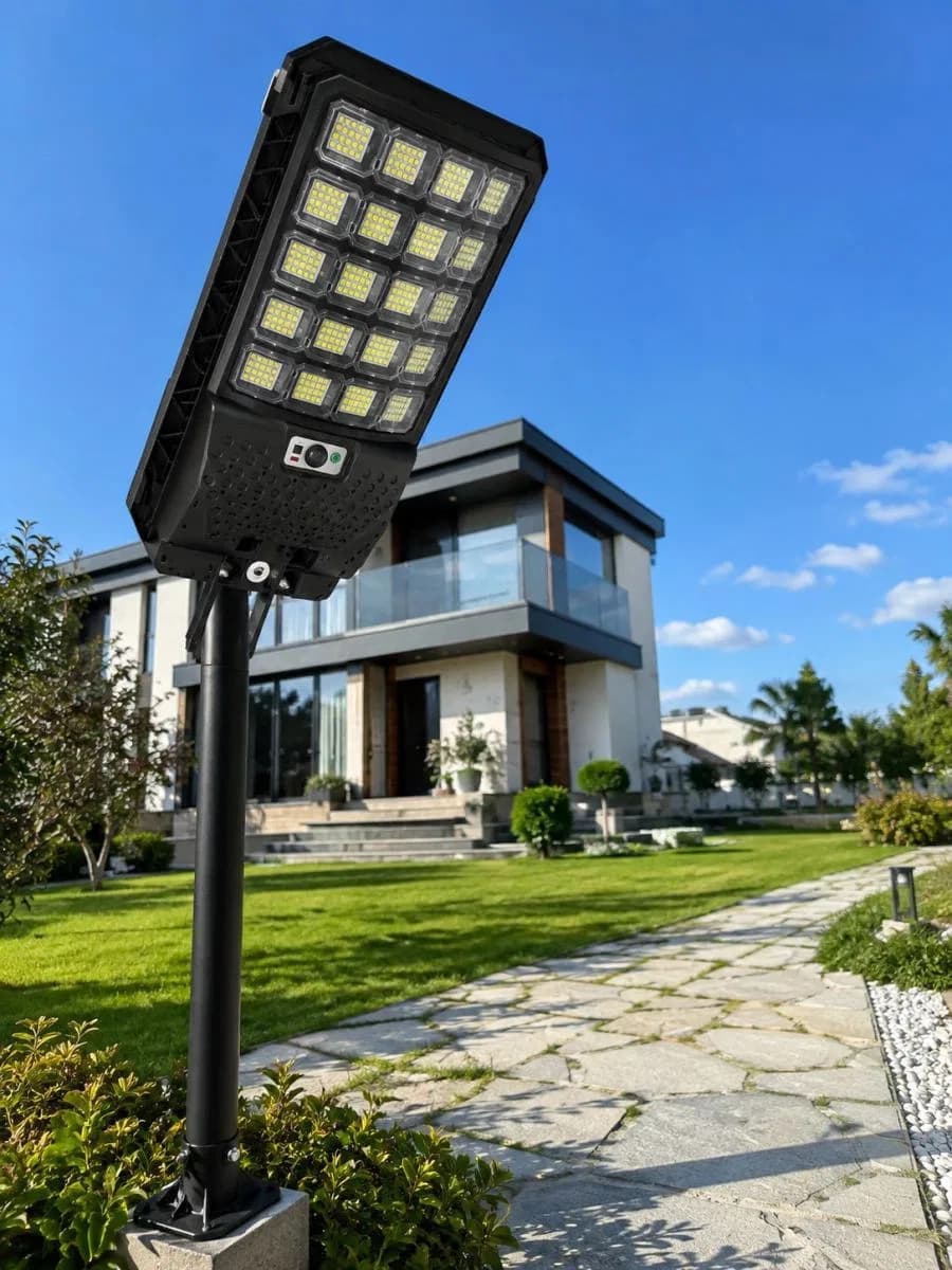 Güneş Enerjili Hareket Sensörlü Led Sokak Lambası Uzaktan Kumandalı Dış Mekan Aydınlatma