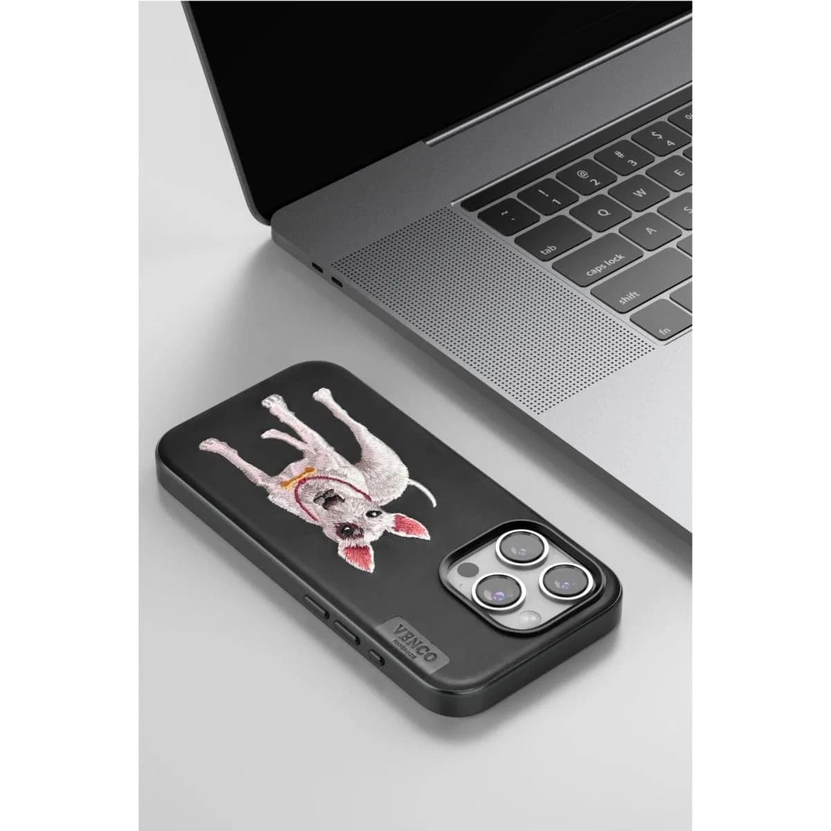 Venco Apple İphone 15 Pro Max Perma Desenli Kapak - Siyah