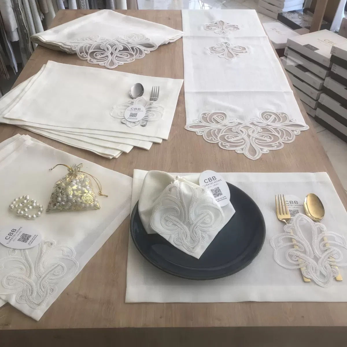 Sofra Takımı Taç Gardenya Keten Yemek Takımı 160x260 Masa Seti 26 Parça Runner Set Krem
