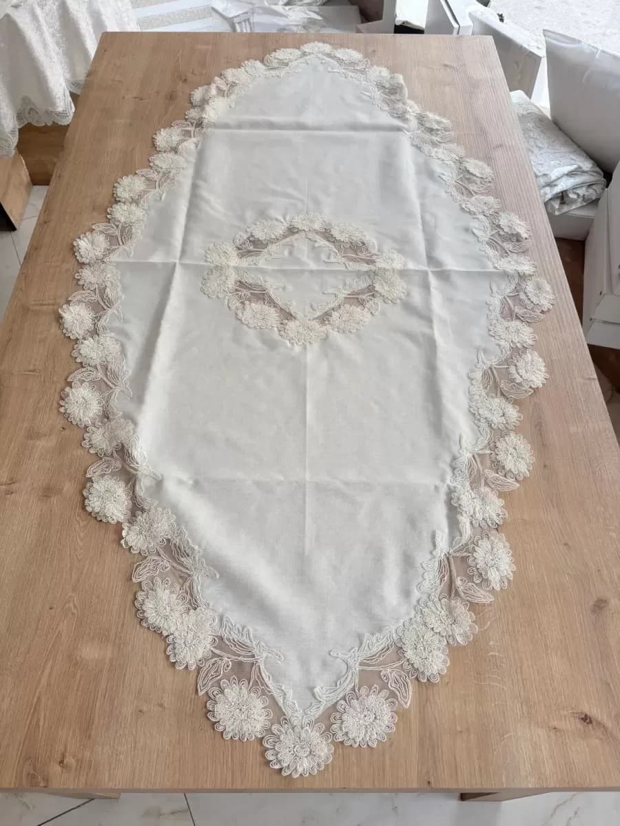Salon Takımı Çeyizlik Krem Runner Set 5 Parça Keten Masa Örtüsü Runneri Flowers