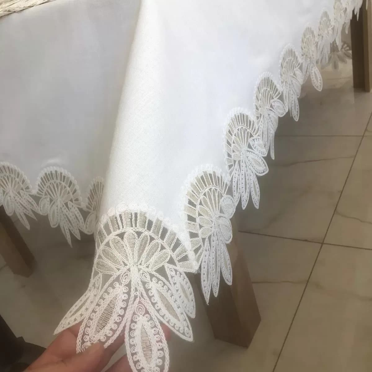 Sofra Takımı Lady Gardenya Keten Yemek Takımı 160x220 Masa Seti 26 Parça Runner Set Kreme Gold