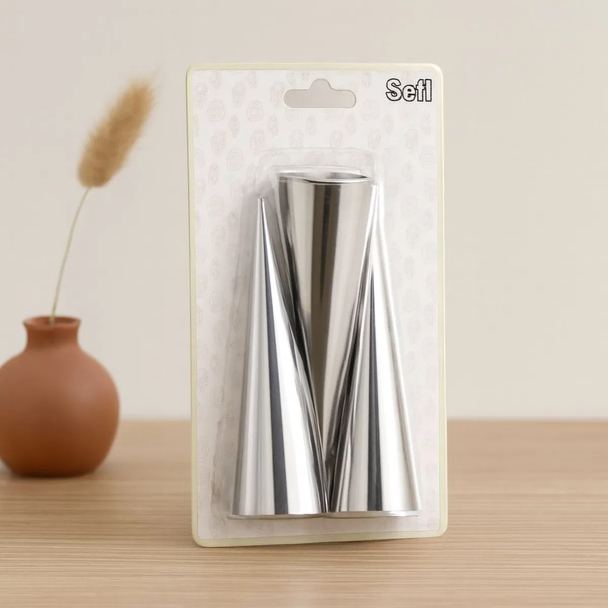 Korneo Metal Kalıp ve Pasta Dekorasyon Aparatı (Çap 3. 4 cm, Uzunluk 12 cm)