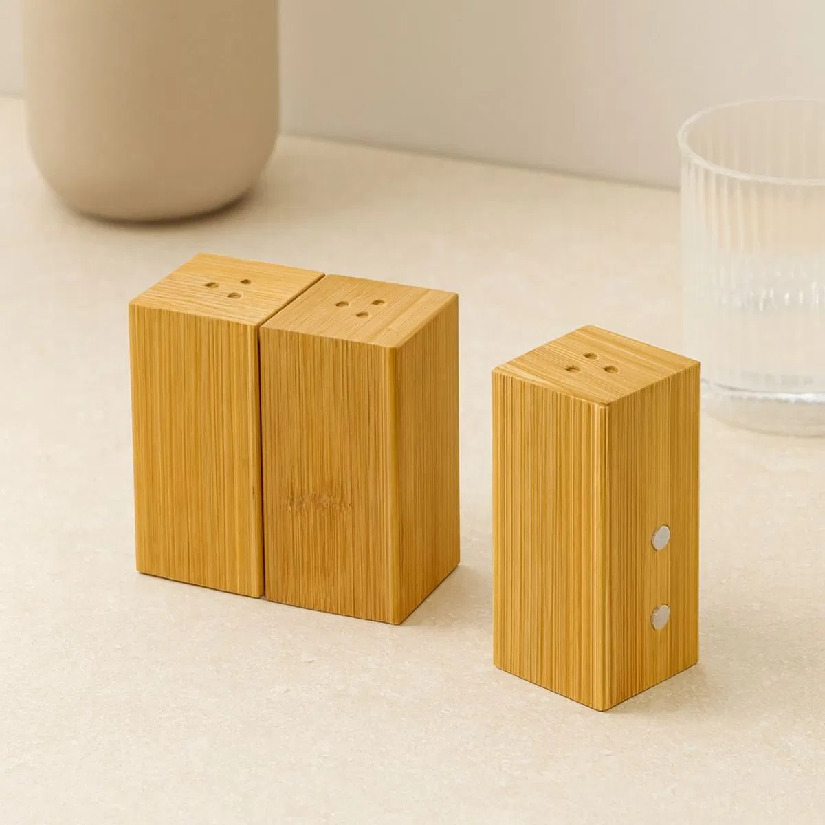 Ahşap Bambu Mıknatıslı Baharatlık & Tuzluk (4. 5×5×9 cm)
