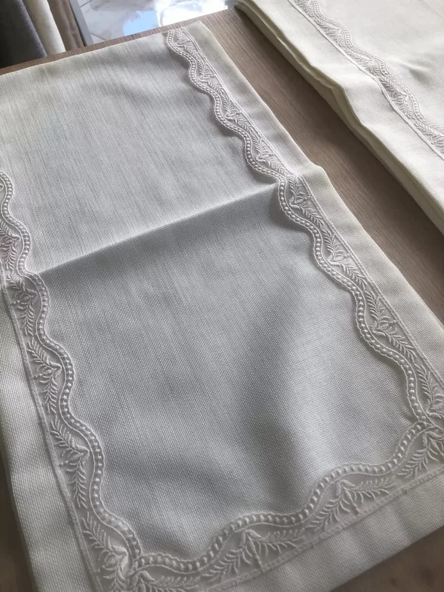 Sofra Takımı Lina Gardenya Keten Yemek Takımı 160x260 Masa Seti 26 Parça Runner Set Krem