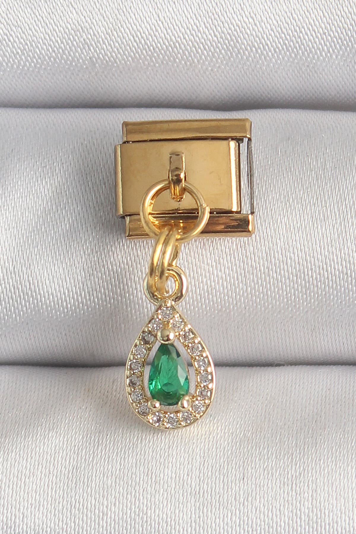 316L Çelik Gold Renk Sallantı Damla Yeşil Zirkon Taşlı Charm