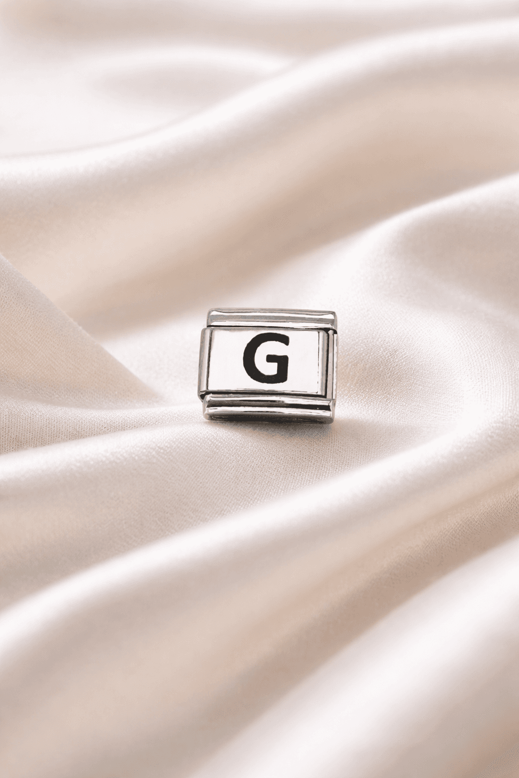 G Harf Charm , Çelik Bileklik Aksesuarı , Kişiye Özel Harf Modülü , Şık & Minimal Tasarım