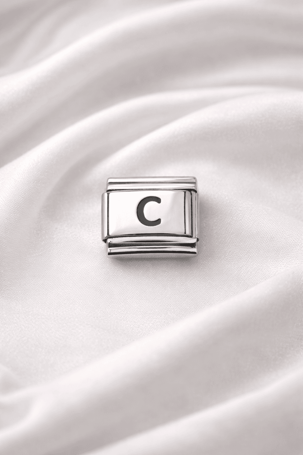 C Harfi Charm – Çelik Harfli Bileklik Aksesuarı ,Kişiye Özel Modüler Takı