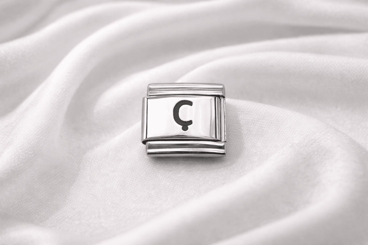 Ç Harfi Charm – Çelik Harfli Bileklik Aksesuarı , Kişiye Özel Modüler Takı