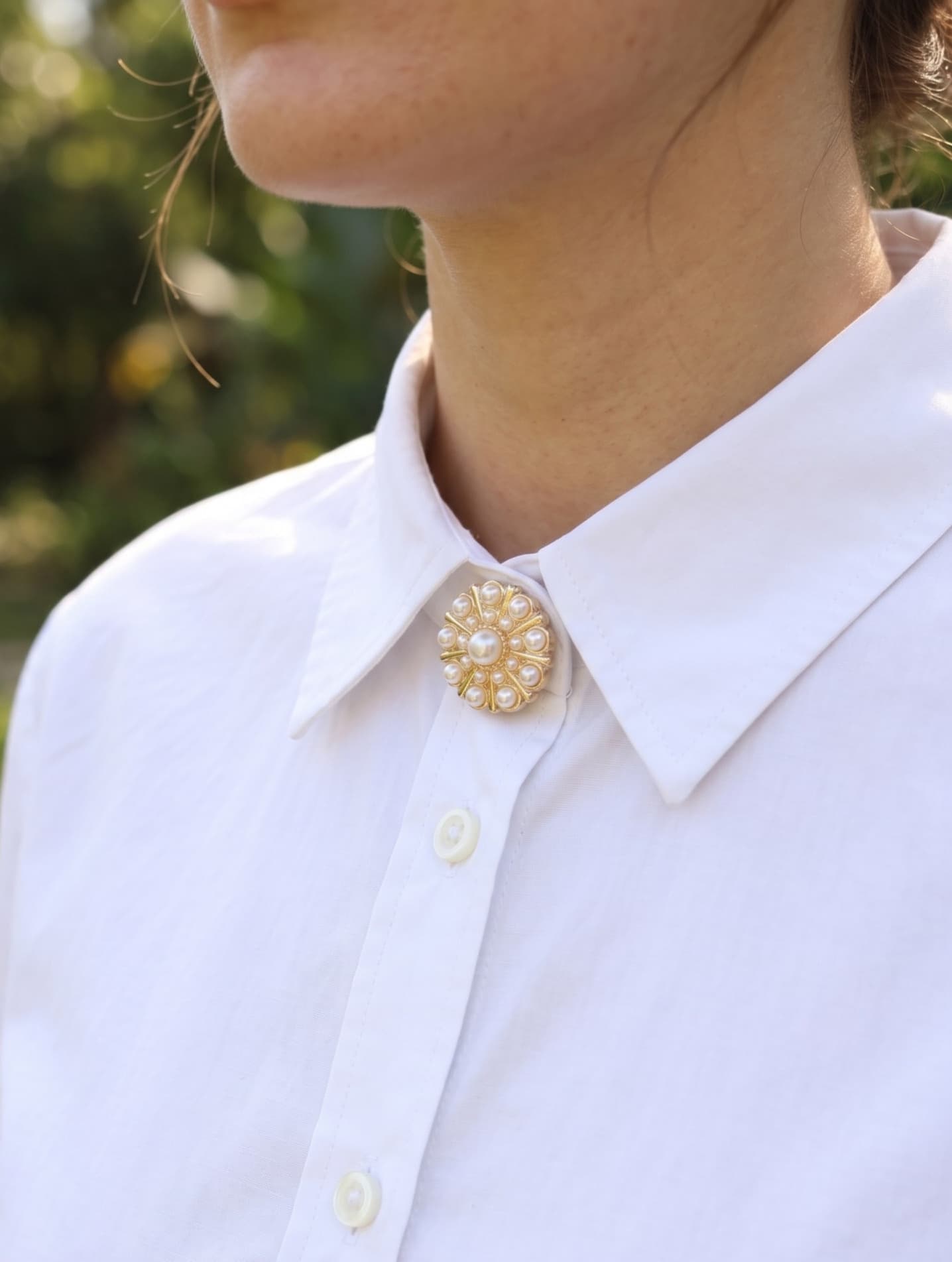 Vintage Model Gold Renk Düğme veya Manşet Broşu