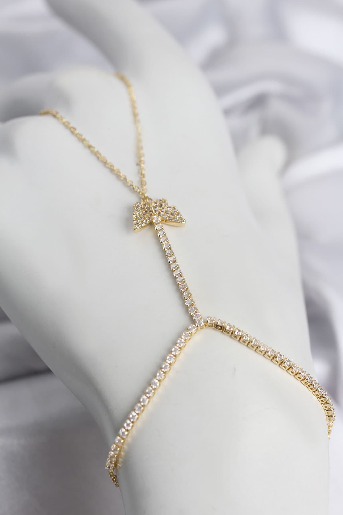 Gold Renk Pirinç Zirkon Taşlı Kelebek Model Şahmeran