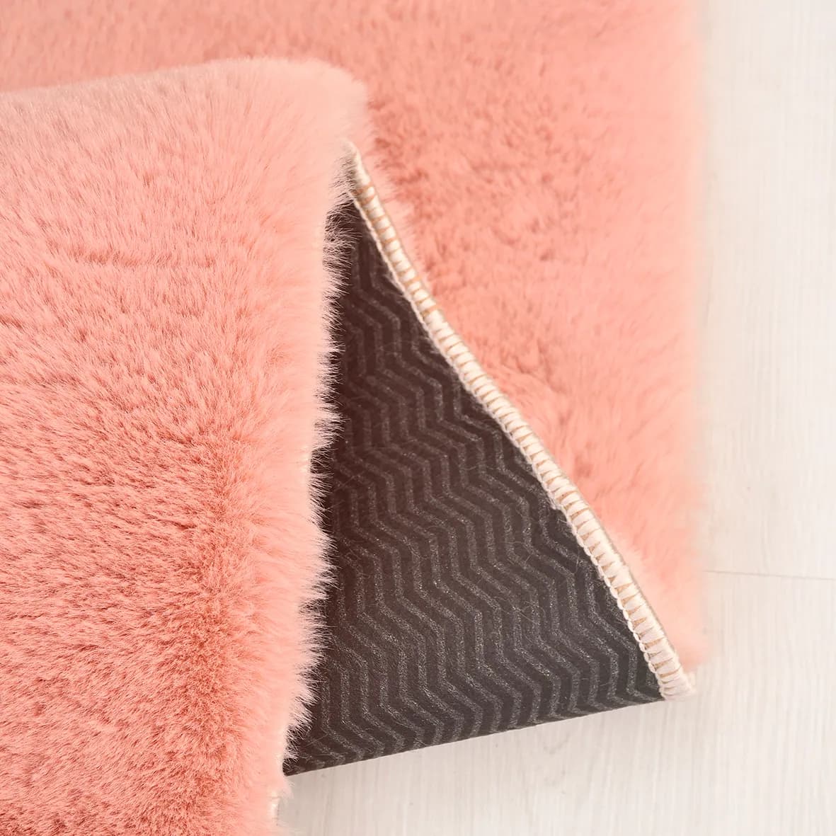 YoudayHomeCollection Tavşan Poly Peluş Halı Model Oturma Odası Halısı