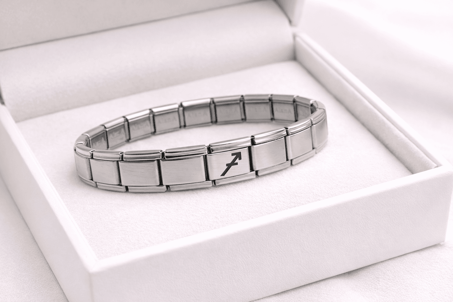 Çelik Bileklik Yay Burcu | Paslanmaz Çelik Burç Bilekliği | Şık ve Özgür Ruhlu Tasarım