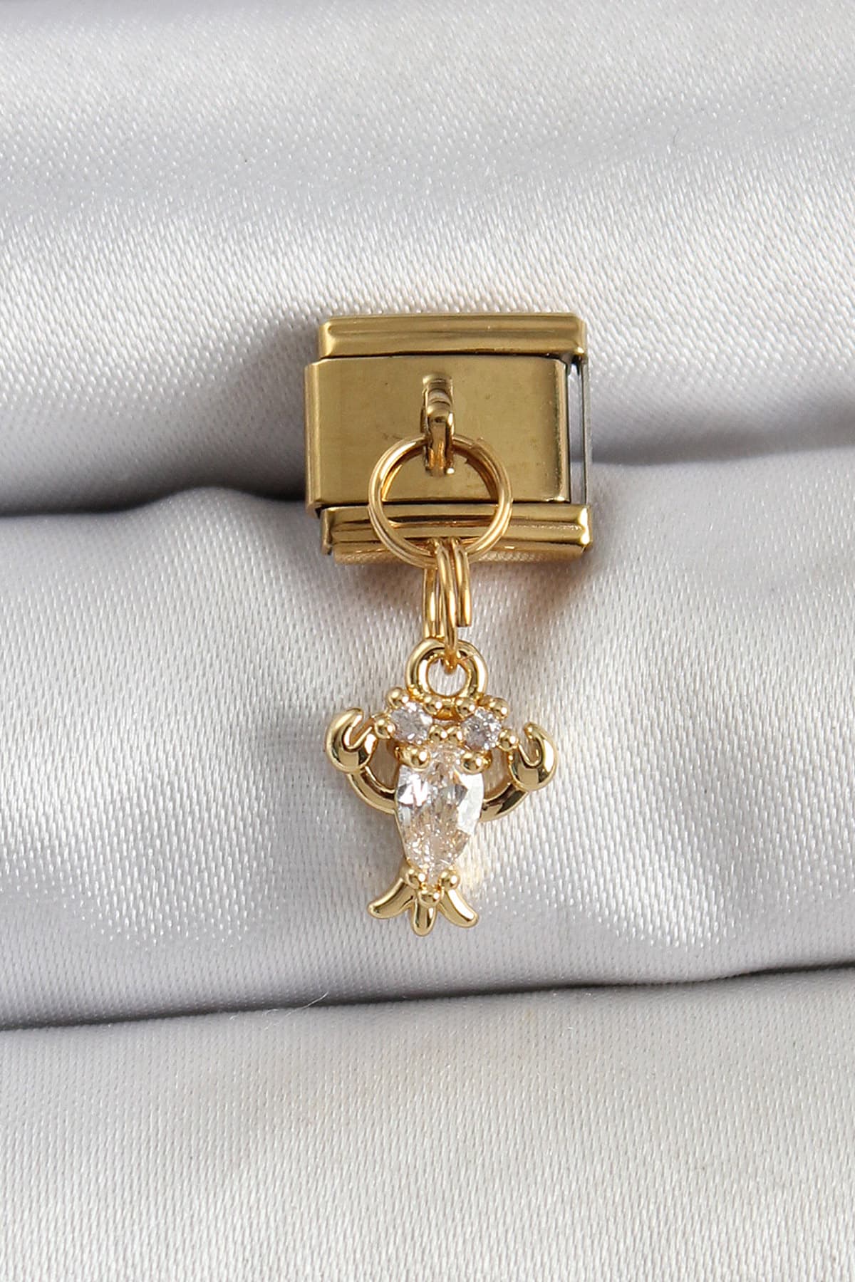 316L Çelik Sallantılı Zirkon Taşlı Yengeç Model Gold Renk Charm