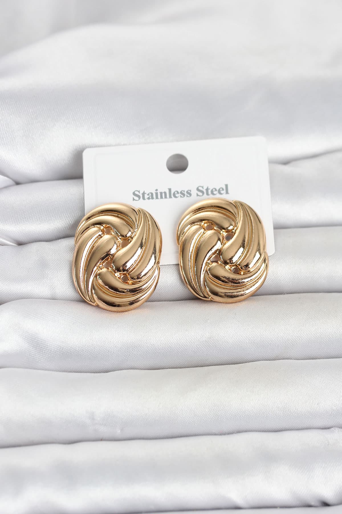 316L Çelik Gold Renk Motif Desen Model Kadın Küpe