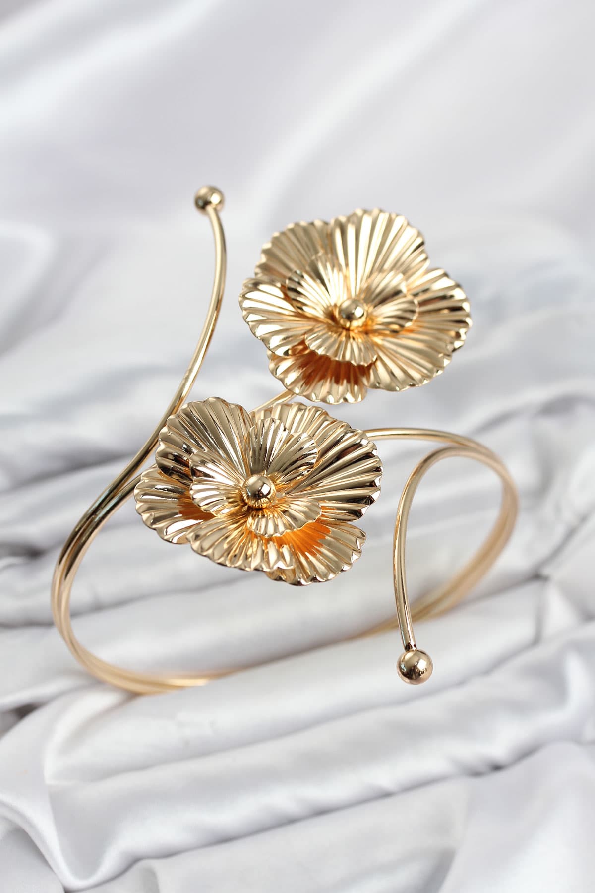 Pazu Bileklik Gold Renk Pirinç Çiçek Model