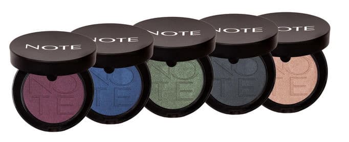 Göz Fari & Sedefli Tekli Luminous Silk Eyeshadow Mono No: 18