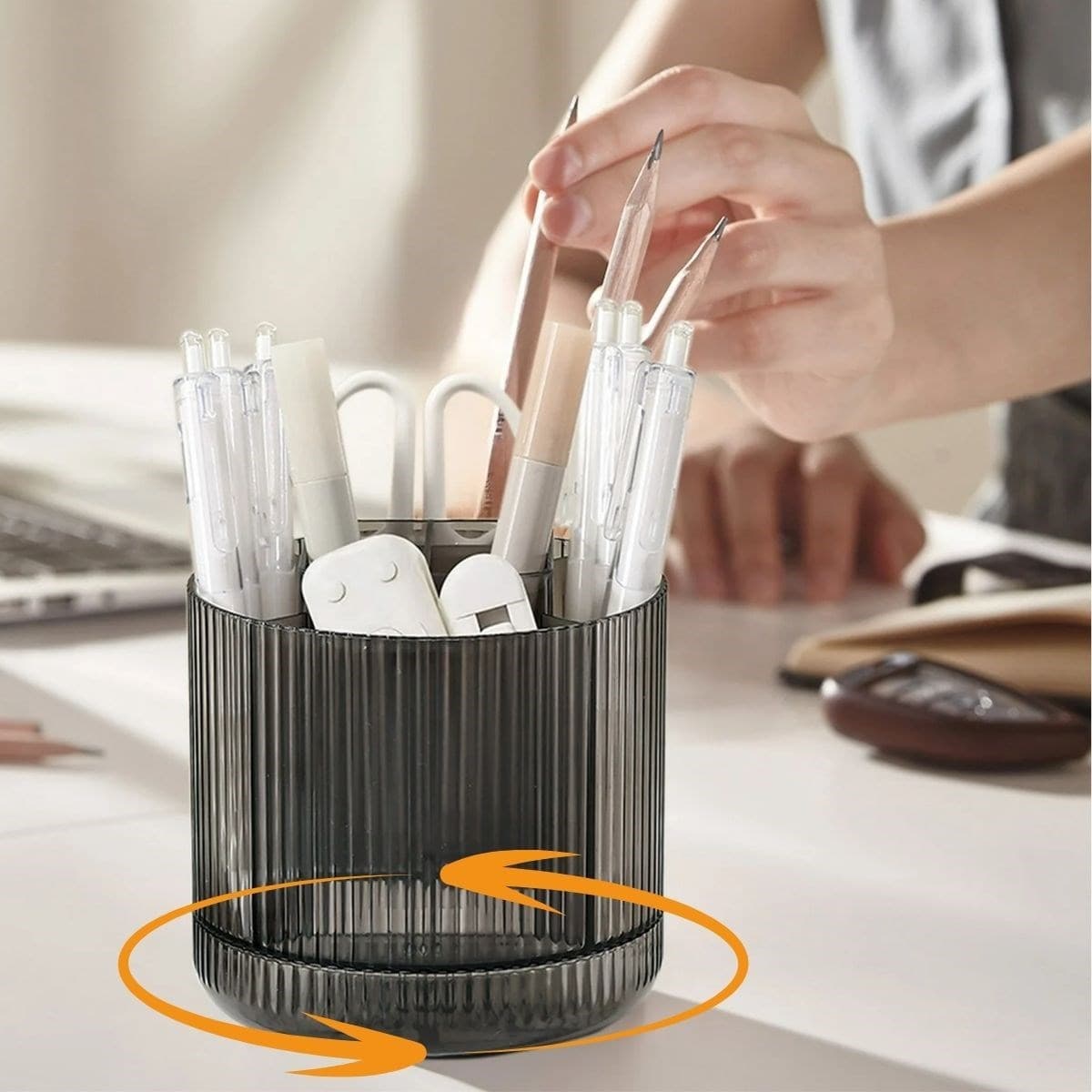 360° Dönebilen Plastik Organizer – Çok Amaçlı Mutfak, Banyo ve Makyaj Malzemesi Düzenleyici, Döner Masaüstü Stand
