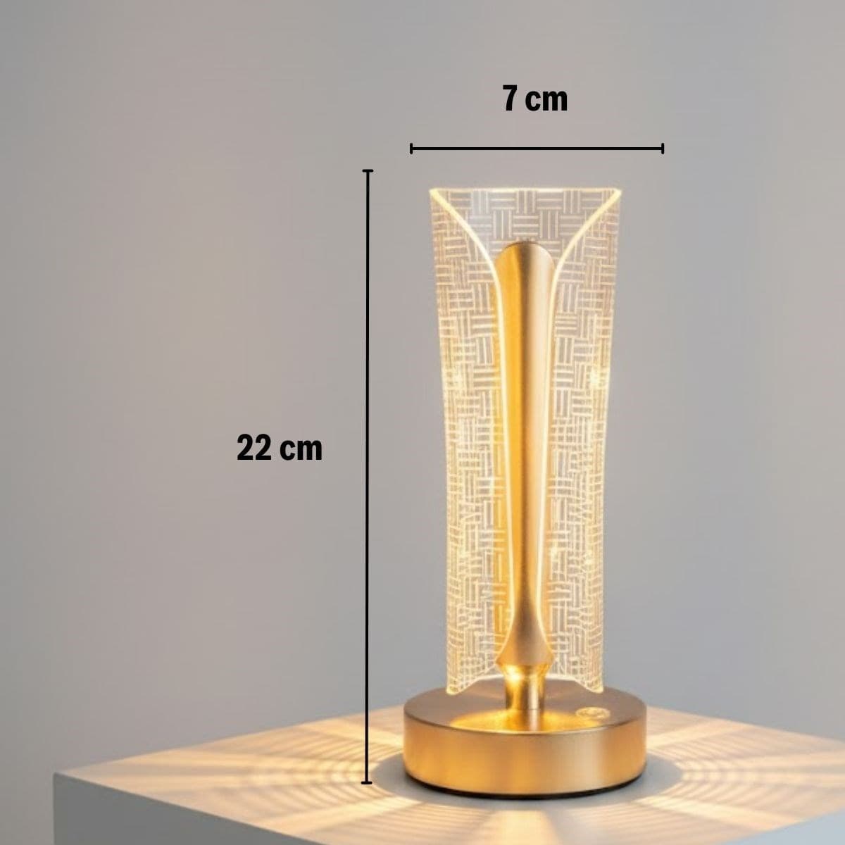 İki Yandan Kavisli Silindirik Çizgi Model Kristal LED Masa Lambası – Dokunmatik, 3 Renk Işık Modlu, Şarjlı Dekoratif Gece Lambası