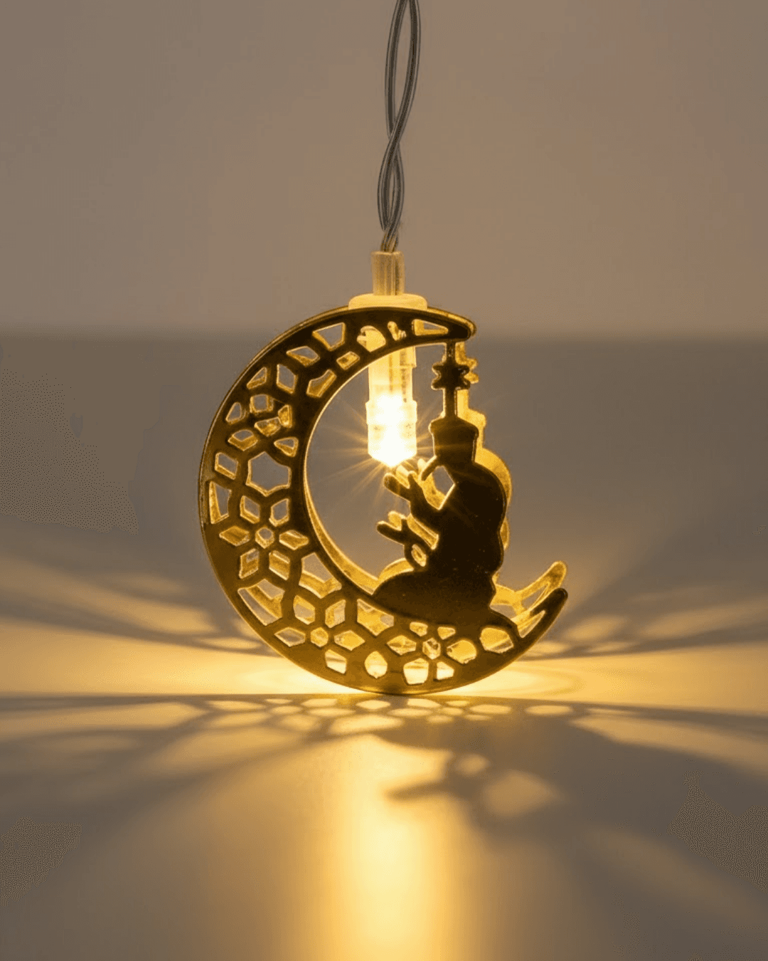 Ramazan Temalı Ay İçinde Secde Eden Adam LED Peri Işığı