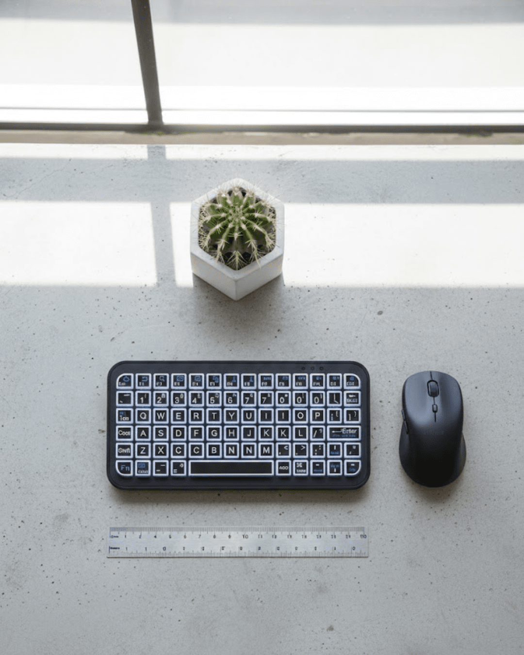 RGB Işıklı Kablosuz Mini Klavye 10 mm İnce Gövde