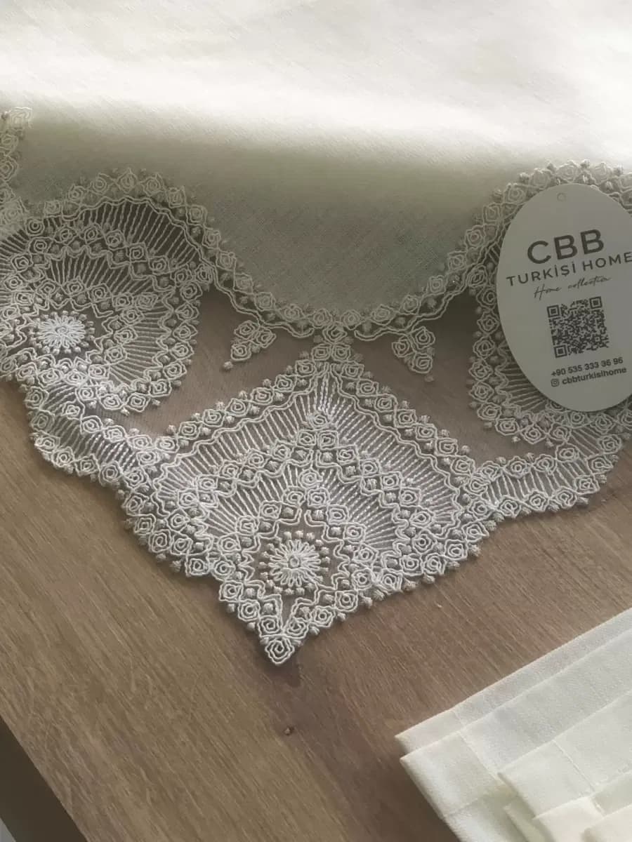 Sofra Takımı Kartanesi Gardenya Keten Yemek Takımı 160x220 Masa Seti 26 Parça Runner Set Kreme Gold