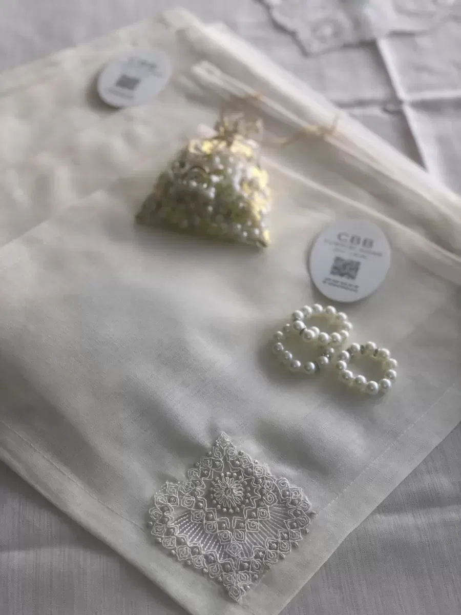Sofra Takımı Kartanesi Gardenya Keten Yemek Takımı 160x220 Masa Seti 26 Parça Runner Set Kreme Gold