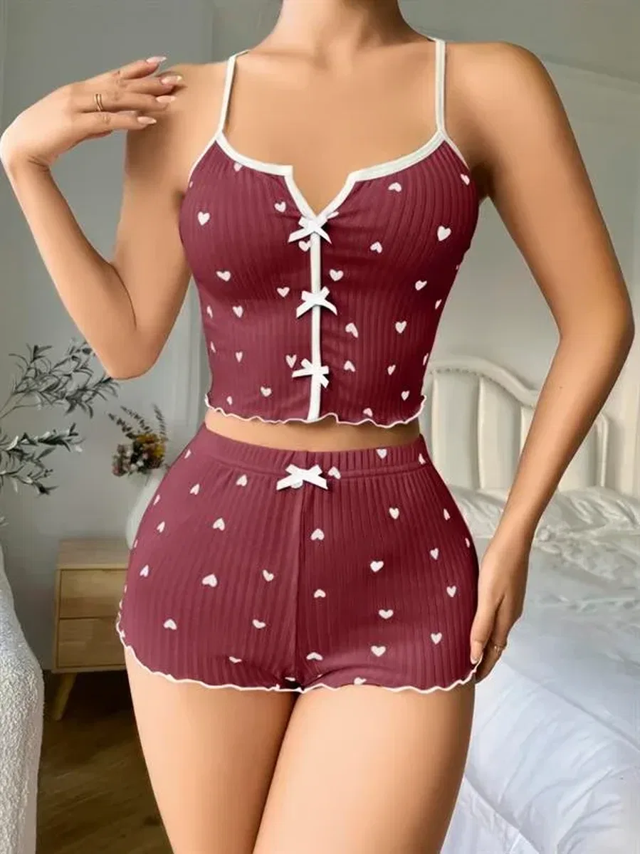 Pamuklu Kahverengi Üstüne Beyaz Kalp Desen Fitilli Askılı Şortlu Pijama Takımı